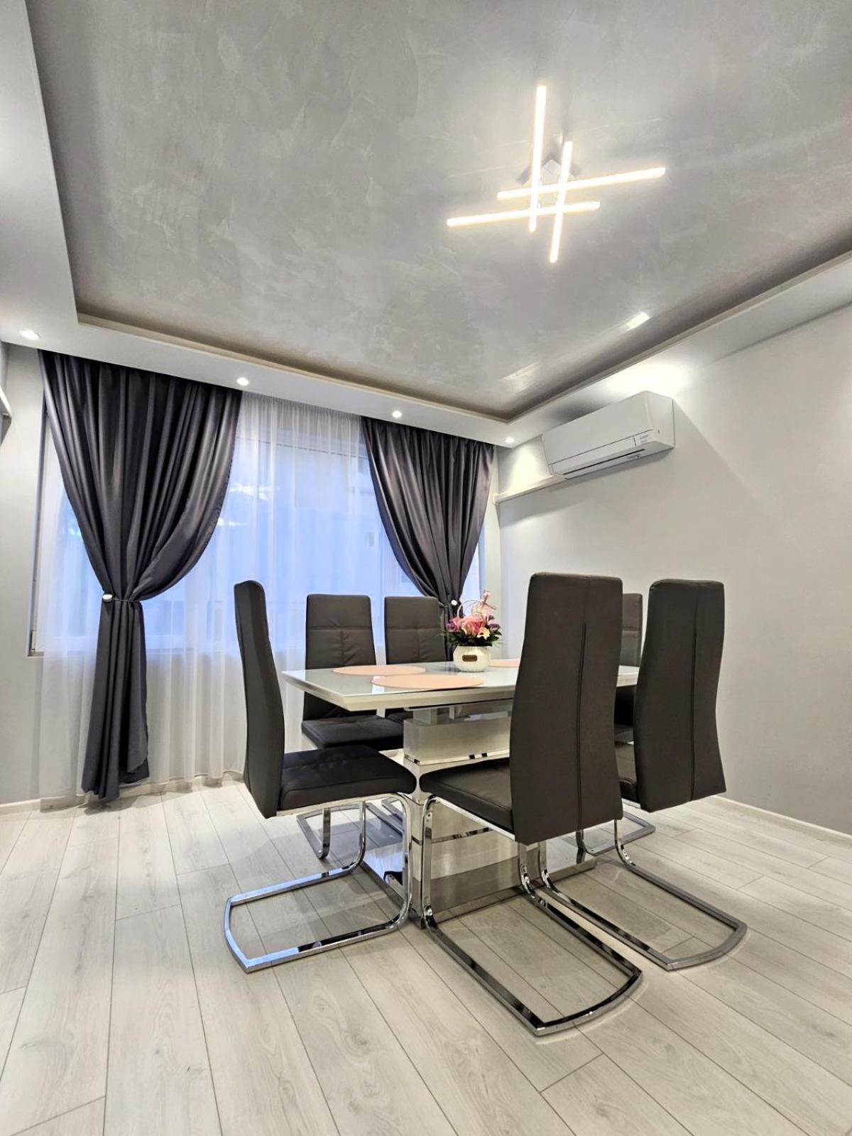 Apartment Bohemi With Free Parking Burgas ภายนอก รูปภาพ